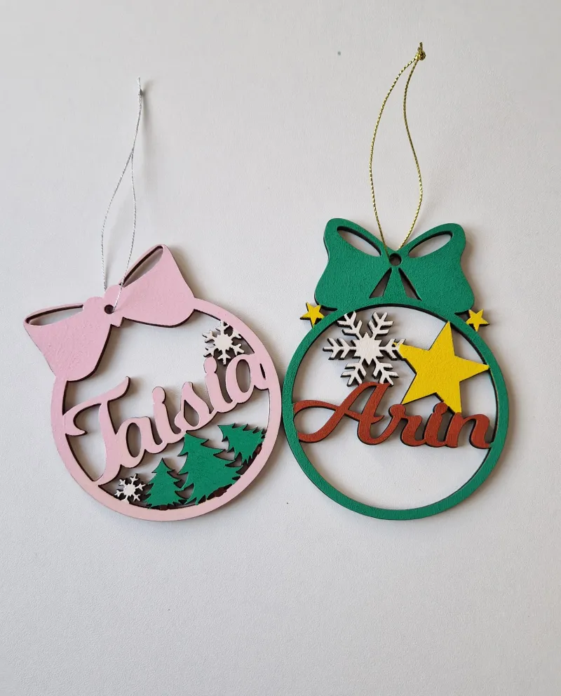 Glob personalizat cu un nume și Cutie Cadou