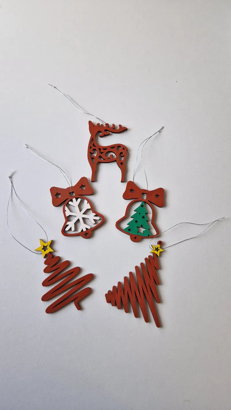 Set de 5 Globuri Maro 