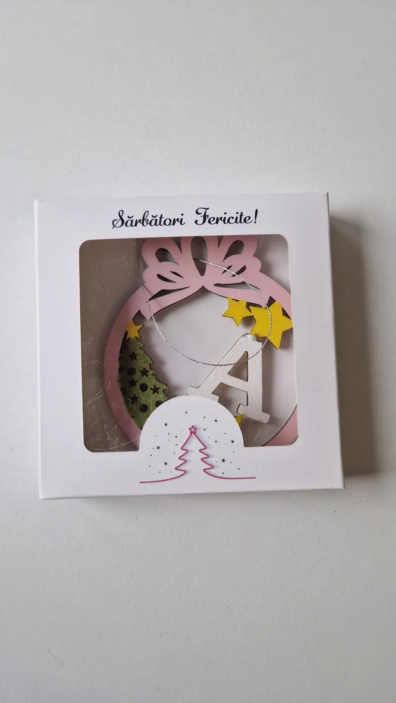 Glob din Lemn cu Inițială și Cutie Cadou